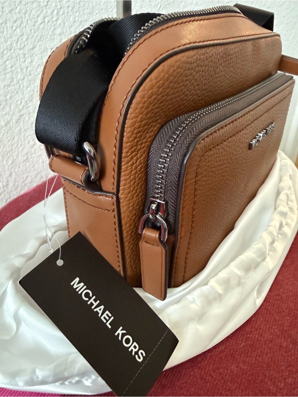 Michael Kors Cooper Leather Flight Bag Brown Crossbody NWT - Picture 2 of 9